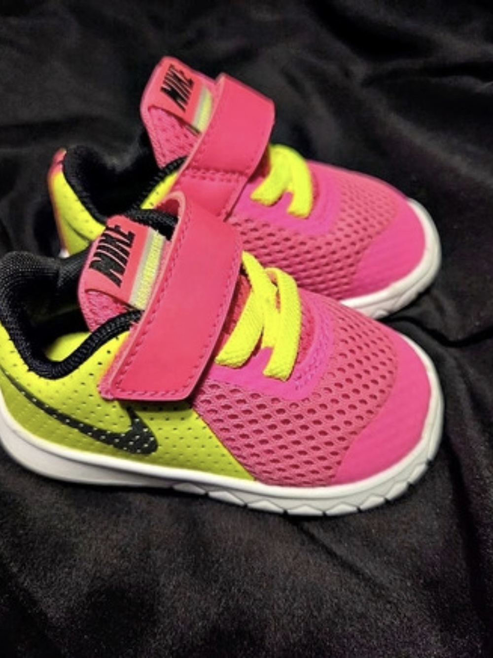 Nike Flex Experience 5 TDV Pink & Green Baby US 3C Sneakers